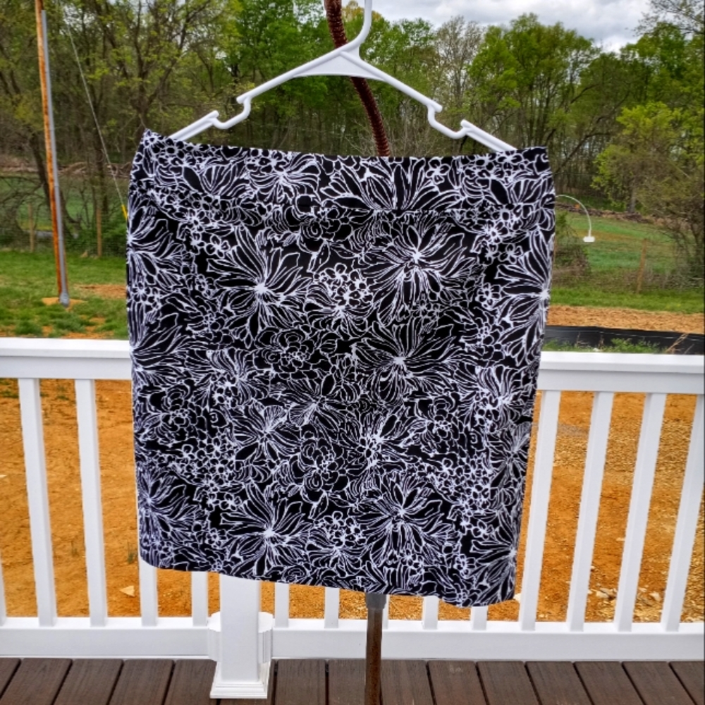 Brand New Talbots Black and White Cotton Skirt Size 8 Petite